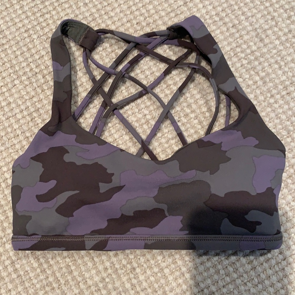 Lululemon Free To Be Bra